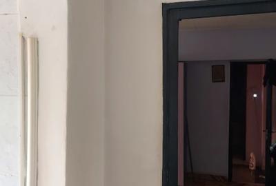 Apartament cu 2 camere semidecomandat în P-ța Muncii - 1