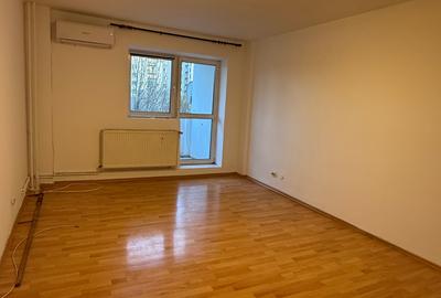 Apartament cu 3 camere decomandat în Tineretului - 9