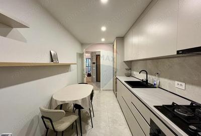 Apartament cu 3 camere decomandat în Tomis Plus