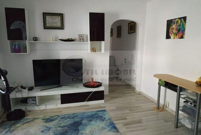 Apartament 3 camere - zona Podu-Roș- 450 Euro - 2
