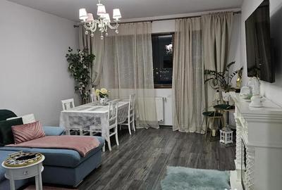 Apartament cu 3 camere decomandat în Central - 1