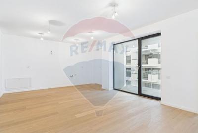 Apartament cu 3 camere decomandat în Central - 1