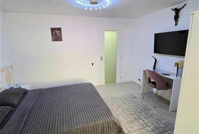 Apartament cu 3 camere semidecomandat, mobilat în Inel I - 23