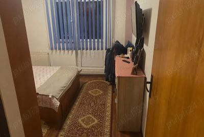 Apartament cu 4 camere decomandat în Central - 1