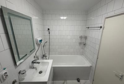 Apartament cu 2 camere decomandat în Lacul Tei - 1