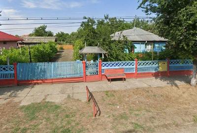 Casă cu 3 camere în Slobozia Nouă - 1