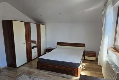 Casă cu 4 camere cu Teren 200 Mp în Berceni