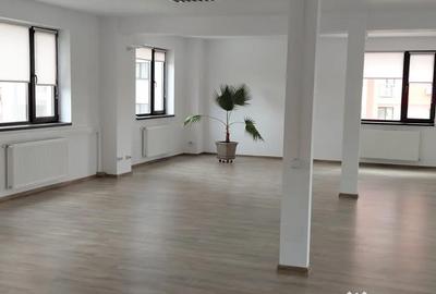 Casă cu 7 camere în Tudor Vladimirescu - 6