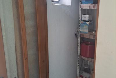 Apartament cu 3 camere,decomandat,parter inalt,zona Lama - 8
