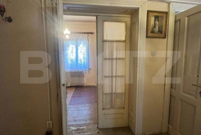 Casa rezidentiala de vanzare, cu 6 camere, 110 mp, zona Parcul Carol - 5