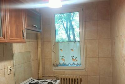 Garsonieră decomandată în Drumul Taberei