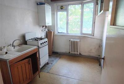 Apartament cu 2 camere decomandat în Podu Roș - 6