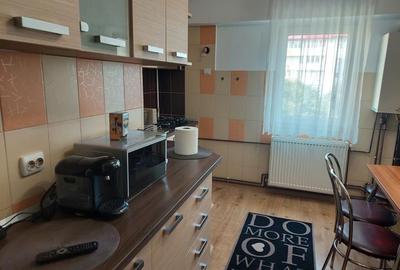 Apartament 2 camere decomandat ,mobilat, utilat,etajul 2,Noua -Brasov - 2