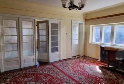 Casă cu 5 camere cu Teren 780 Mp în Democrației - 4