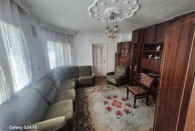 Casă cu Teren 719 Mp în Crivești (Vânători) - 9