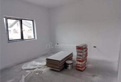 Pantelimon, Ferma animalelor, vila P M,2025 - 12