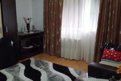 Apartament cu 3 camere decomandat în Sebastian - 5