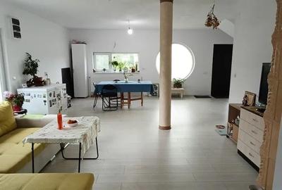 Casă individuală cu 4 camere cu Teren 1458 Mp în Central - 2