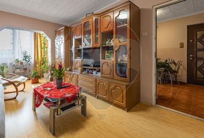 Apartament decomandat, 3 camere,  Lipovei - 3