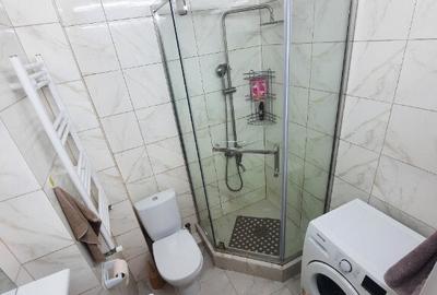 Garsonieră în P-ța Muncii