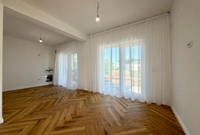 Duplex cu 4 camere cu Canalizare în Bucium - 8