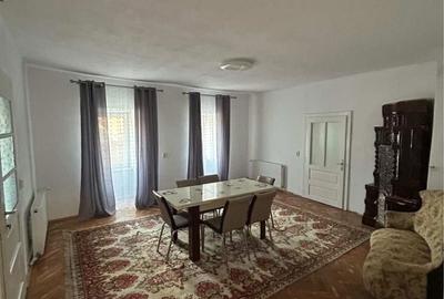 Apartament cu 4 camere decomandat în Ultracentral - 1