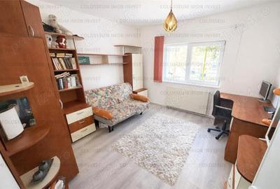 Apartament cu 3 camere decomandat în Calea București - 5