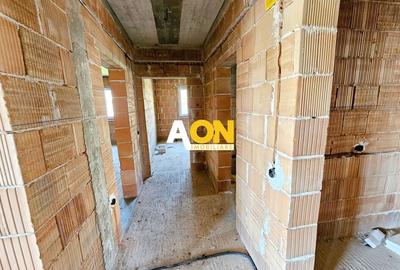 Casa la rosu, 3 camere, terasa, garaj, toate utilitatile, Micesti - 7