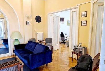 Apartament cu 5 camere în Unirii