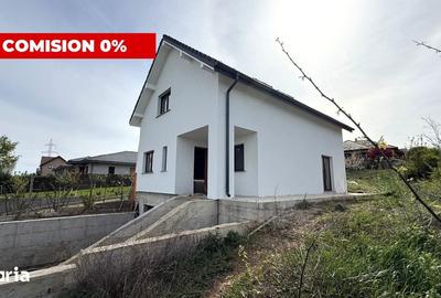 Casă cu 4 camere cu Teren 490 Mp în Jucu - 6