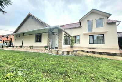 Casa P+M in Curtici, 1080 mp teren, 8 camere