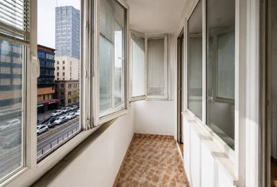 Apartament cu 2 camere nedecomandat în P-ța Victoriei - 3
