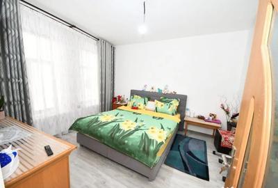 Casă cu 5 camere cu Teren 681 Mp în Bd. Coșbuc - 2