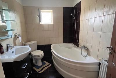 Apartament cu 3 camere decomandat în Aradului - 8