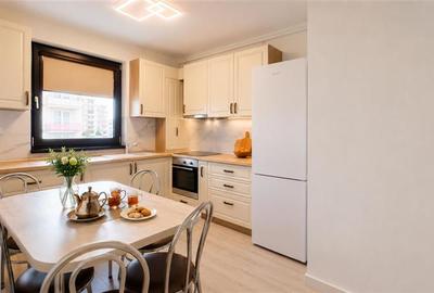 Apartament cu 2 camere decomandat în Tractorul - 2