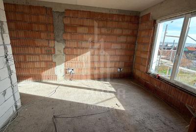 Duplex cu 4 camere cu Canalizare în Șura Mică - 10
