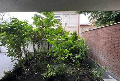 Apartament cu 4 camere decomandat în Central - 1