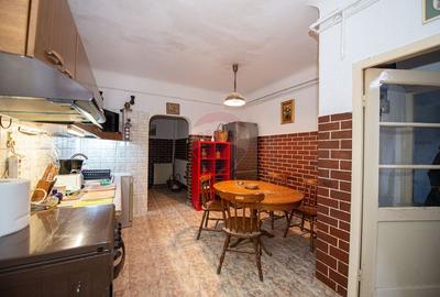 Casa-Vila pentru inchiriere  in zona Muncii-Decebal - 22