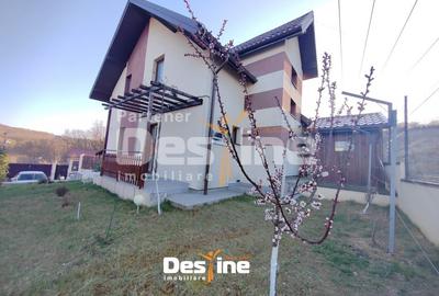 Casă individuală cu 4 camere cu Canalizare în Bârnova - 3