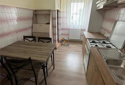 Apartament cu 3 camere decomandat în Olimpia-Stadion