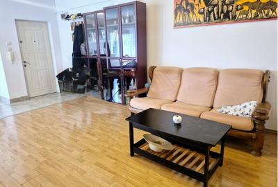 Apartament 2 camere Semicentral, Str. Bucuresti, zona Farmec - 1