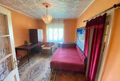 Casă cu 4 camere în Central - 2
