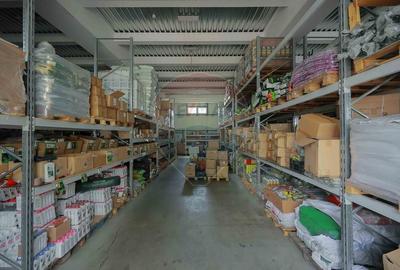 Hala, magazin si birouri de Inchiriat, Zona Metro, Su=1549mp - 3