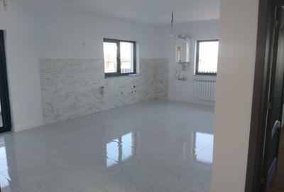 Casă cu 3 camere în Central - 3