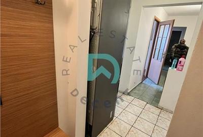 Apartament cu 2 camere, 38 mp, balcon, et 4/4 - 2