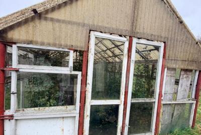 Casa de vanzare proprietate generoasa 2.285 m2 teren - 12