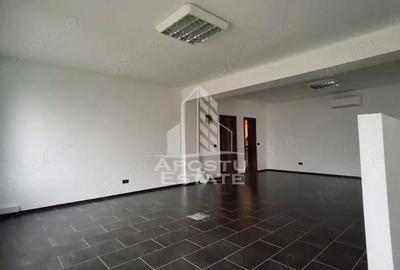 Spațiu comercial, de 160 mp, în Subcetate - 2