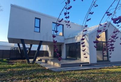 REV2004530 Vila de vanzare la padure  in Corbeanca - 2