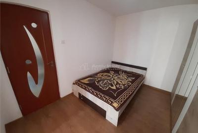 Apartament cu 2 camere semidecomandat în Micro III - 3