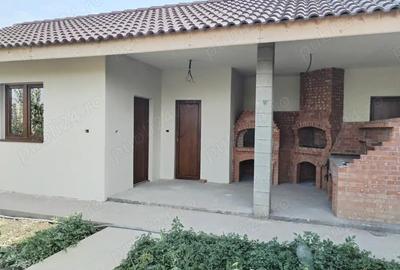 Casa 3 camere, Arad